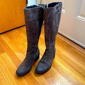 Like new Smoky grey knee high distressed zip up boots.
